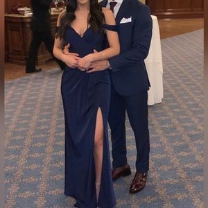 Beautiful, navy blue gown! size 0. Great condition, worn once!!